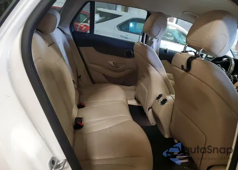 2022 Mercedes-Benz Glc 300 4Matic z USA, uszkodzony, nr VIN W1N0G8EB9NG095699